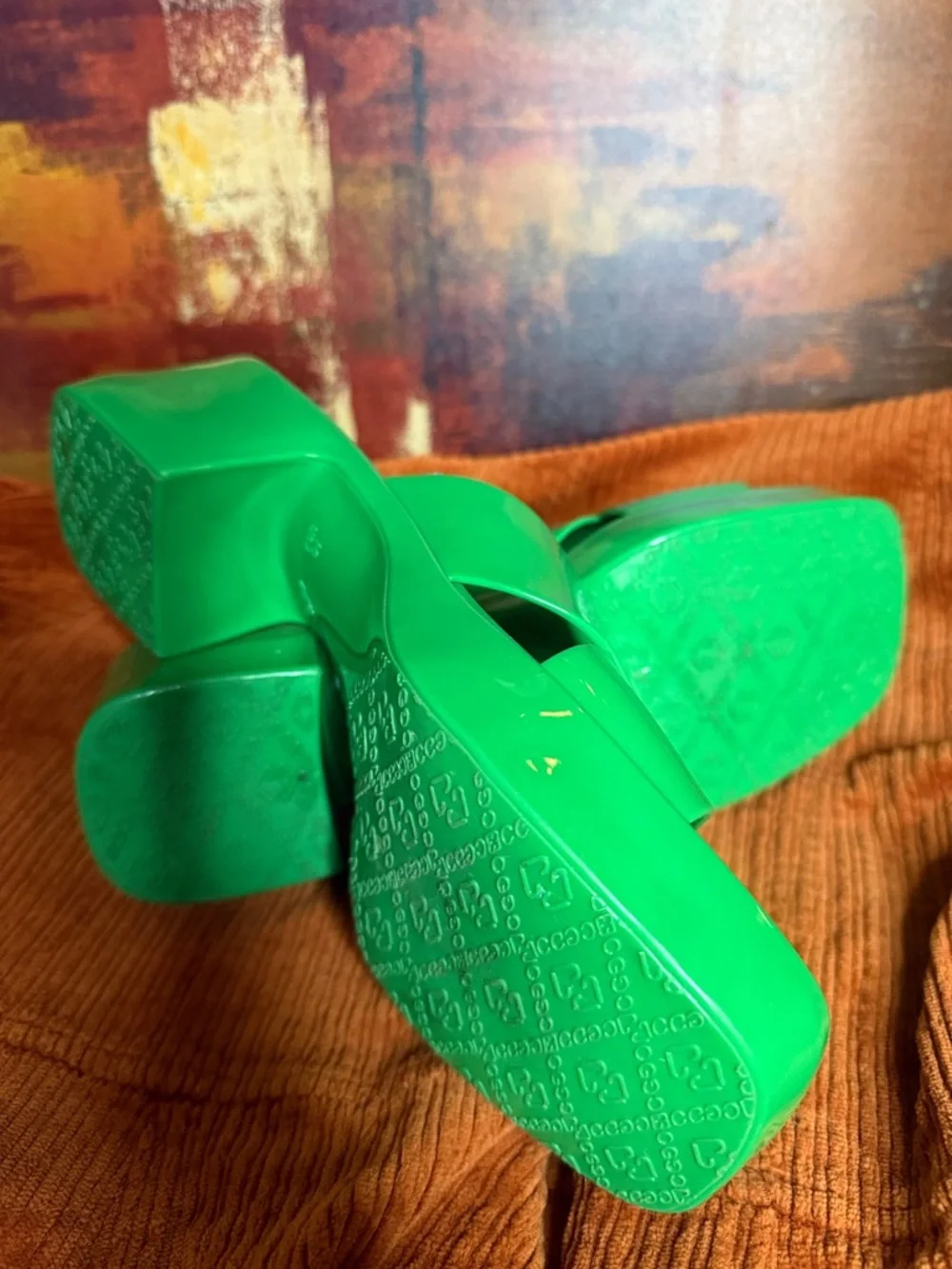 Jeffrey Campbell Bright Green Platform Mule Slides - Picture 5 of 6